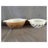 (2) Pyrex Early Amerrican Cinderella Mixing Bowls