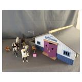 Breyer Farms Deluxe Wood Stable Playset