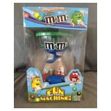 M&M