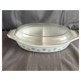 Pyrex Snowflake Divided Casserole Dish & Lid*No
