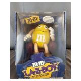 M&M