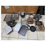Kitchenware Pots, Pans, Bundt Pans, Pie Plates,
