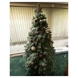 6.5ï¿½ Christmas Tree & Contents