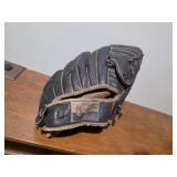 Regent Baseball Glove