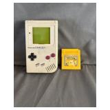 Nintendo GameBoy & Pokémon Yellow Game