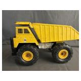 Remco Toys Steel Caterpillar CAT 777 Dump Truck