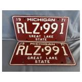 1971 Matching Michigan License Plates