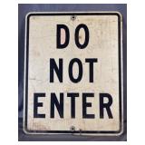 Do Not Enter Metal Street Sign