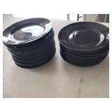 144 Black 6.5 In Plates 10 Strawberry Street