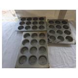 (3) Amco Bakeware  Jumbo Muffin Tins  903375