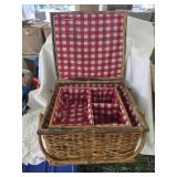 Wicket Picnic Basket