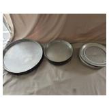 Pizza Pans: Deep Dish, Regular : (11) 10" , (10)