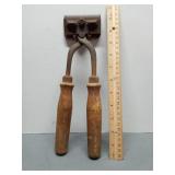 Primitive horse shears