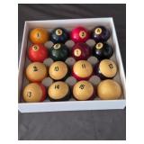Vintage Aramith Billiard/Pool Balls, complete set