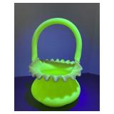 Fenton ï¿½Burmeseï¿½ Glass Basket