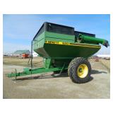 Brent 620 grain cart w/ side auger
