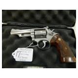 Lot#17 Smith&Wesson ss 66 357 mag revolver 4" barrel 6 shot MINT 