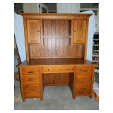 Oak desk w/ bookshelf