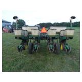 John Deere 7000 planter