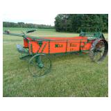New Idea 65BU Number 8 manure spreader