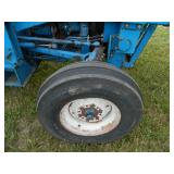 Ford 3600 tractor with loader