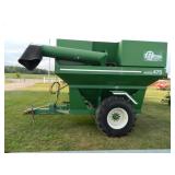 EZ Trail 475 grain cart