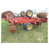 Tandom disc harrow w/ haydraulic folding arms