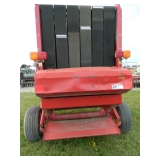New Holland 644 round baler