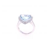 Elegant Aquamarine Diamonds & Platinum Ring