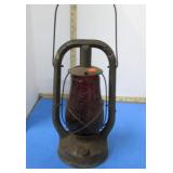 VINTAGE MONARCH OIL LANTERN