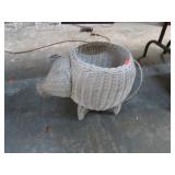WICKER PIG
