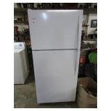 WHIRLPOOL REFRIGERATOR W/ ICE MAKER