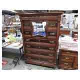 ANTIQUE MAHOGANY GENTLEMAN