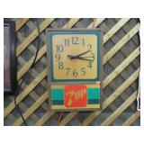 7 UP CLOCK