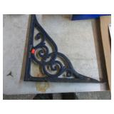 CAST IRON SHELF BRACKET