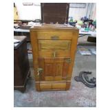OAK ICE BOX