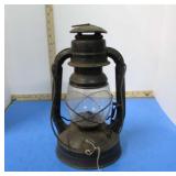 VINTAGE DIETZ OIL LANTERN