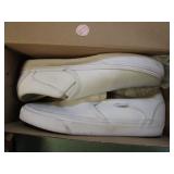 WOMANS VANS SHOES -- SZ 9