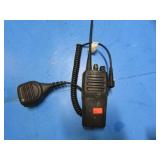 MOTOROLA CP200d WALKIE TALKIE RADIO