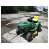 JOHN DEERE LT 150 RIDING MOWER
