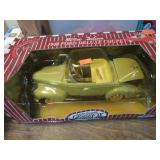 DIECAST 1940 FORD DELUXE COUP CAR