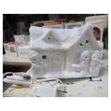 PRECIOUS MOMENTS SUGAR TOWN HOUSE NIGHT LIGHT