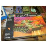 1:35 SEALED RUSSIAN T-34 / 76 TANK MODEL