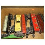 LIONEL MODEL TRAIN CARS