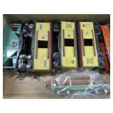 LIONEL MODEL TRAIN CARS