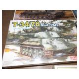 1:35 SEALED T-34 / 76 TANK MODEL