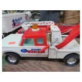 NYLINT TOY WRECKER TRUCK