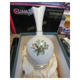LENOX HOLLIDAY VASE