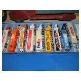HIGHWAY TRUCK CASE W/ DIECAST TRACTOR TRAILORS