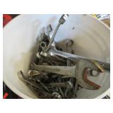 BUCKET LOT-- WRENCHES